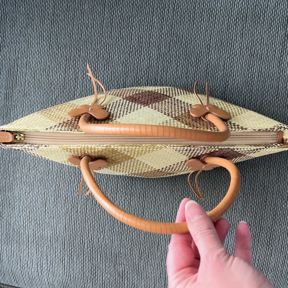 Etienne Aigner Straw Woven Butterfly Purse Plaid GUC - Picture 8 of 12